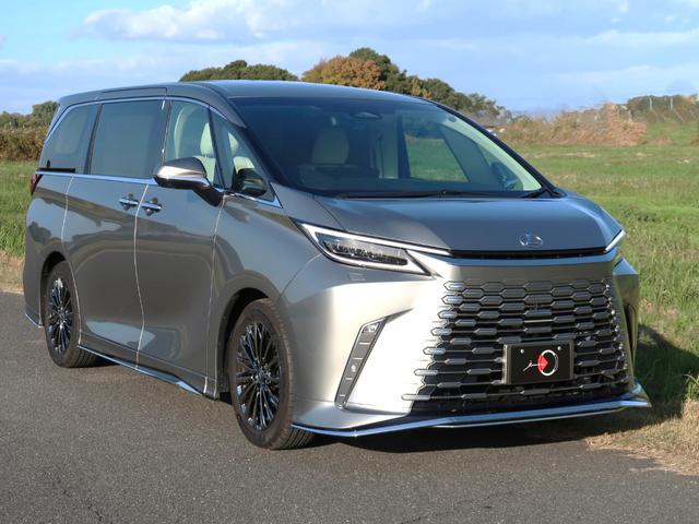 LM LM500h バージョンL 1オナ/ソリスホワイトインテリア/モデリスタエアロ(F.S.R)/純正ドラレコ(前後方)/Dインナーミラー/マークレビンソン/14インチリアエンター/ユニバーサルステップ/カラーHUB/19in純正(3枚目)