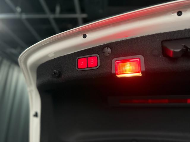 Cクラス C43 4マチック ダイヤモンドホワイト(メタリック)(26枚目)