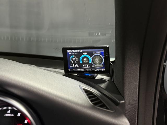 ＧＬＣ ＧＬＣ２５０　４マチックスポーツ（本革仕様）　オブシディアンブラック（メタリック）（10枚目）