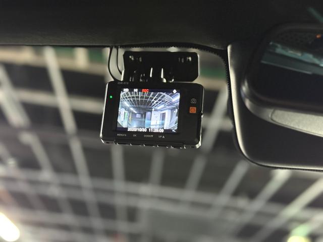 ＧＬＣ ＧＬＣ２５０　４マチックスポーツ（本革仕様）　オブシディアンブラック（メタリック）（11枚目）