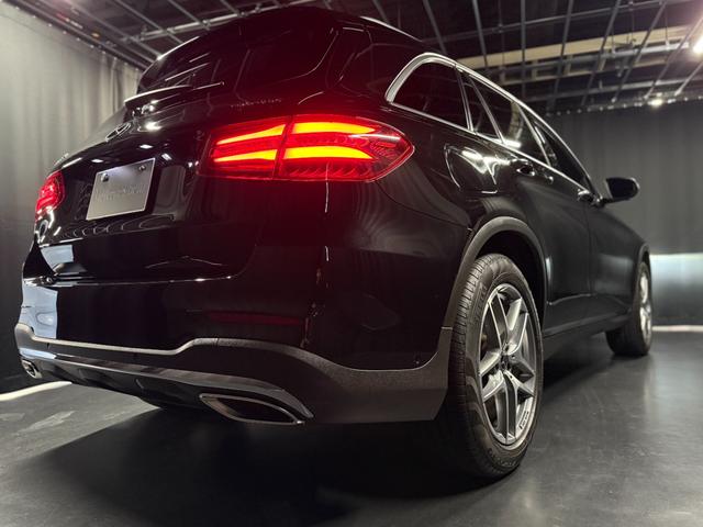 ＧＬＣ ＧＬＣ２５０　４マチックスポーツ（本革仕様）　オブシディアンブラック（メタリック）（16枚目）