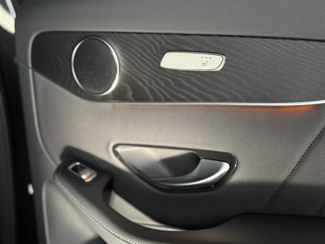 ＧＬＣ ＧＬＣ２５０　４マチックスポーツ（本革仕様）　オブシディアンブラック（メタリック）（19枚目）