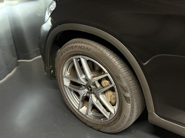 ＧＬＣ ＧＬＣ２５０　４マチックスポーツ（本革仕様）　オブシディアンブラック（メタリック）（30枚目）