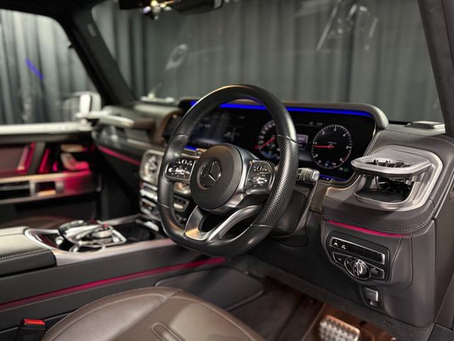 Gクラス G400d AMGライン AMGラインパッケージ/Gmanufaktur(シートベンチレーター・エナジャイジングパッケージ/リラクゼーション機能)/ラグジュアリーパッケージ(ガラススライディングルーフ/Brumester)(6枚目)