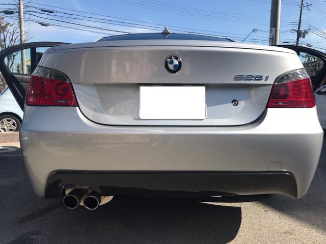 525i MスポーツPKG ナビ サンルーフ 外品マフラー(4枚目)