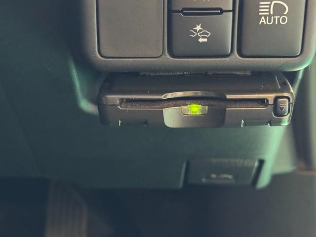 アクア S 純正SDナビ バックカメラ フルセグ LDA PCS オートマチックハイビーム スマートキー DVD再生 Bluetooth接続可 取扱説明書アリ 保証書アリ ナビ取説アリ スペアキー有(46枚目)