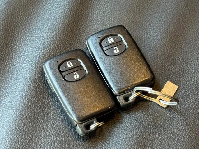 アクア S 純正SDナビ バックカメラ フルセグ LDA PCS オートマチックハイビーム スマートキー DVD再生 Bluetooth接続可 取扱説明書アリ 保証書アリ ナビ取説アリ スペアキー有(47枚目)