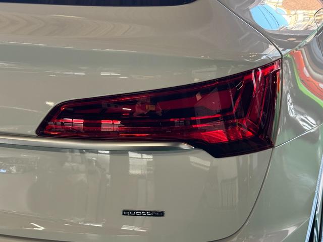 Q5スポーツバック 40TDIクワトロ Sライン 1オーナー パノラマサンルーフ コンフォートPKG SラインプラスPKG 純正ナビ ETC アダプティブクルーズコントロール アクティブレーンアシスト LEDヘッド パドルシフト パワーシート(22枚目)