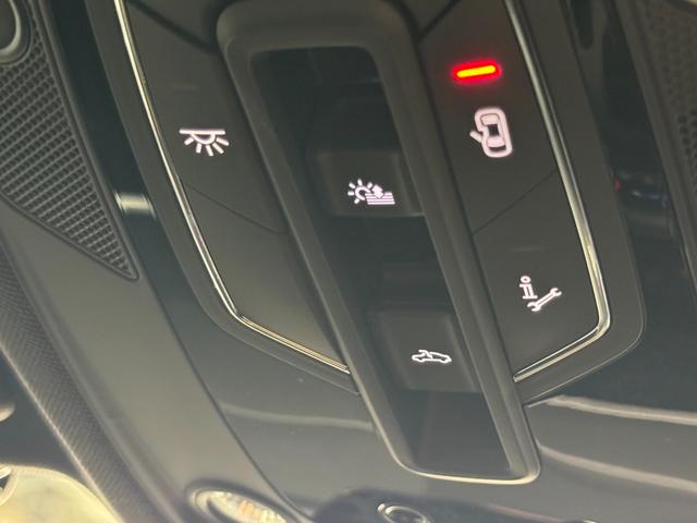 Q5スポーツバック 40TDIクワトロ Sライン 1オーナー パノラマサンルーフ コンフォートPKG SラインプラスPKG 純正ナビ ETC アダプティブクルーズコントロール アクティブレーンアシスト LEDヘッド パドルシフト パワーシート(58枚目)