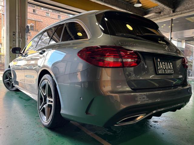 令和３年式メルセデスベンツＣクラスステーションワゴンが入庫しました。