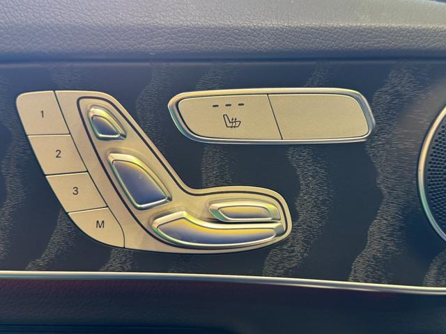 助手席側パワーシート。