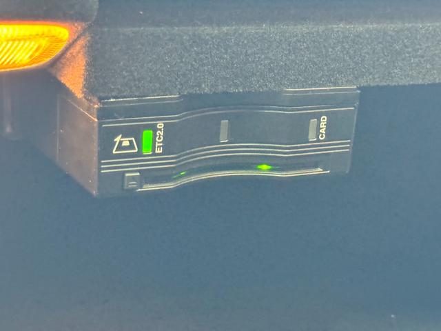 助手席側パワーシート。