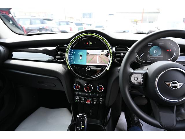 ＭＩＮＩ クーパーＤ　クラシック・トリム　元弊社試乗車　ＡｐｐｌｅＣａｒＰｌａｙ　ワイヤレスチャージング　ハーフレザーシート　Ｄアシスト　ＬＥＤライト　シートヒーター　ＡＣＣ（41枚目）