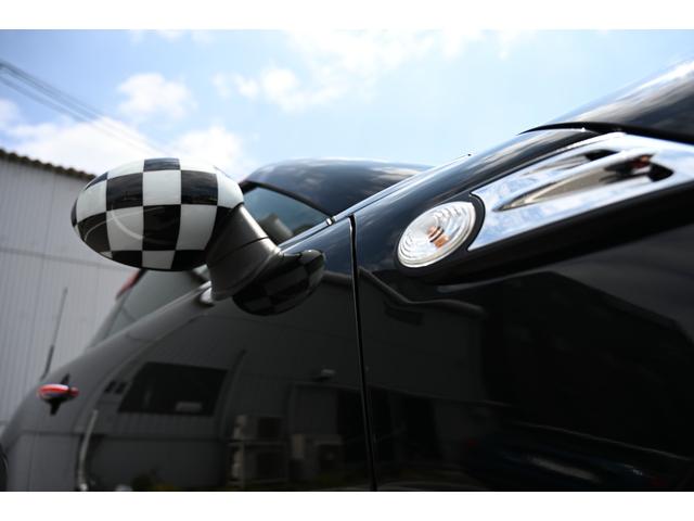 ＭＩＮＩ ジョンクーパーワークス　クーペ　６速マニュアル車社外１７ＡＷ　ＰＤＣキセノンヘッドライト　オートライト　レインセンサー　クルコン（14枚目）