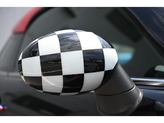 ＭＩＮＩ ジョンクーパーワークス　クーペ　６速マニュアル車社外１７ＡＷ　ＰＤＣキセノンヘッドライト　オートライト　レインセンサー　クルコン（15枚目）