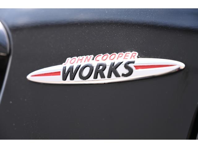 ＭＩＮＩ ジョンクーパーワークス　クーペ　６速マニュアル車社外１７ＡＷ　ＰＤＣキセノンヘッドライト　オートライト　レインセンサー　クルコン（27枚目）