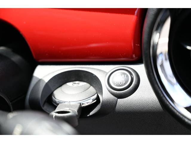 ＭＩＮＩ ジョンクーパーワークス　クーペ　６速マニュアル車社外１７ＡＷ　ＰＤＣキセノンヘッドライト　オートライト　レインセンサー　クルコン（49枚目）