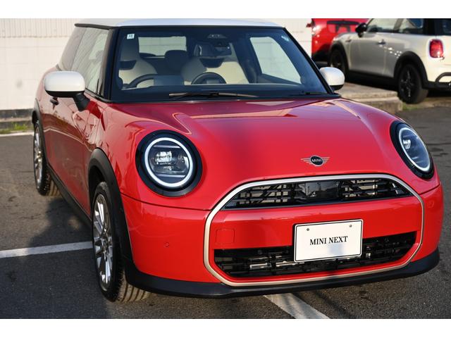ＭＩＮＩ クーパーＣ　クラシック・トリム　元弊社デモカー　純正ナビ　純正１７ＡＷ　ドライブアシスト　Ｂカメラ　ＰＤＣ　電動シート　ＨＵＤ　ハーマンカードン（4枚目）