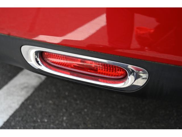 ＭＩＮＩ クーパー　サザーク　限定車　純正ナビ　純正１７インチＡＷ　Ｓキー　ＬＥＤライト　レザレットシート　シートヒーター（22枚目）