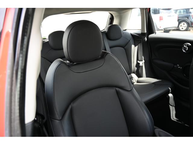 ＭＩＮＩ クーパー　サザーク　限定車　純正ナビ　純正１７インチＡＷ　Ｓキー　ＬＥＤライト　レザレットシート　シートヒーター（36枚目）