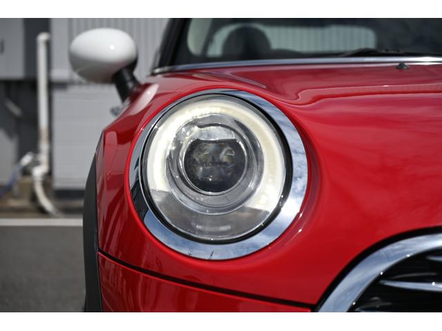 ＭＩＮＩ クーパー　サザーク　限定車　純正ナビ　純正１７インチＡＷ　Ｓキー　ＬＥＤライト　レザレットシート　シートヒーター（66枚目）