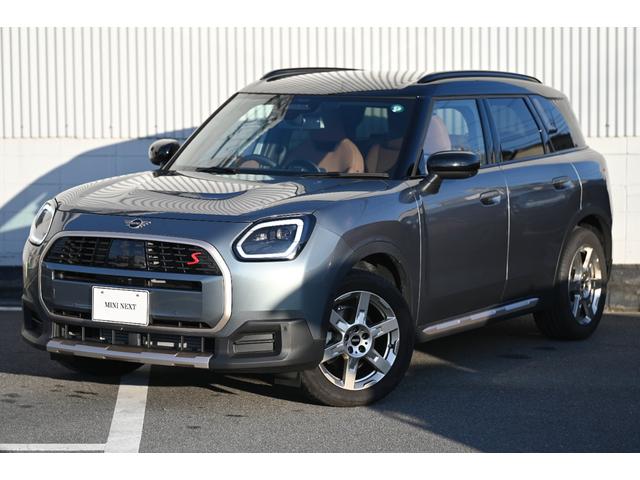 ＭＩＮＩ カントリーマンＳオール４　フェイバリット・トリム　元弊社デモカー　フェイバリットトリム　Ｍパッケージ　純正ナビ「Ｍパッケージ＋ＦａｖｏｕｒｅｄＴＲＩＭ」ベスキン・シート（2枚目）