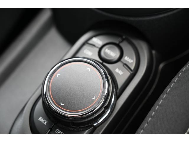 ＭＩＮＩ クーパーＳ　純正ナビ　純正１８ＡＷ　Ｄアシスト　Ｄアシスト　ＡｐｐｌｅＣａｒＰｌａｙ　　前後ＰＤＣ　ＡＣＣ　Ｄモード　ＨＵＤ（64枚目）
