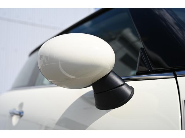 ＭＩＮＩ ヴィクトリア　限定車　純正ナビ　純正１５ＡＷ　ＡＢＳ　ＬＥＤライト　アームレスト（15枚目）