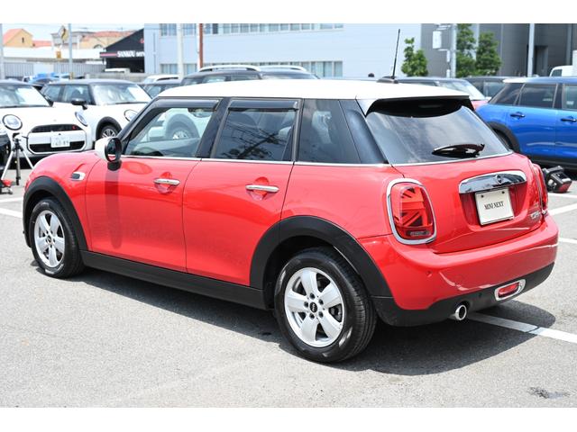ＭＩＮＩ クーパー　－純正ナビ　純正１５ＡＷ　Ｂカメラ　ＰＤＣ　Ｓキー　地デジＴＶ　ＤＶＤプレイヤー　ＬＥＤヘッドライト　社外シートヒーター（79枚目）