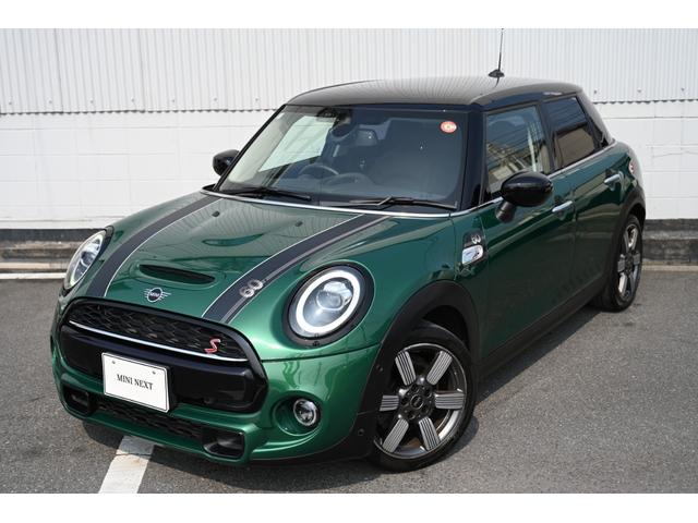 ＭＩＮＩ クーパーＳ　６０周年記念限定車　純正本革シート　Ｄアシスト　純正ナビ　Ｓキー　ＥＴＣ２．０　ＬＥＤヘッドランプ　シートヒーター　ＡＣＣ（2枚目）