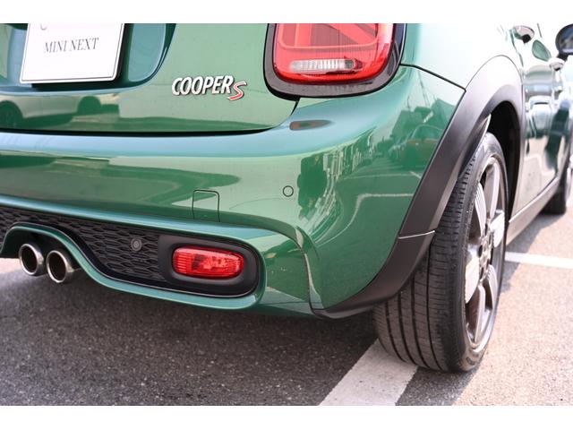 ＭＩＮＩ クーパーＳ　６０周年記念限定車　純正本革シート　Ｄアシスト　純正ナビ　Ｓキー　ＥＴＣ２．０　ＬＥＤヘッドランプ　シートヒーター　ＡＣＣ（24枚目）