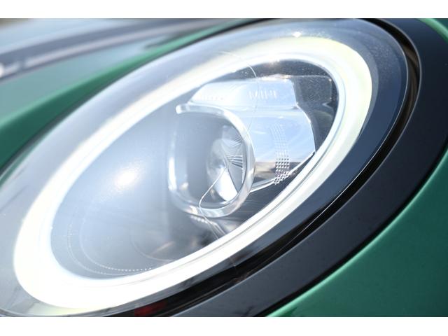 ＭＩＮＩ クーパーＳ　６０周年記念限定車　純正本革シート　Ｄアシスト　純正ナビ　Ｓキー　ＥＴＣ２．０　ＬＥＤヘッドランプ　シートヒーター　ＡＣＣ（35枚目）
