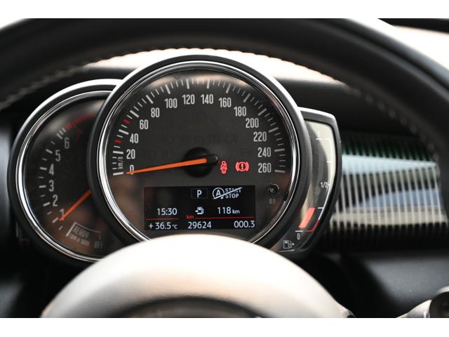 ＭＩＮＩ クーパーＳ　６０周年記念限定車　純正本革シート　Ｄアシスト　純正ナビ　Ｓキー　ＥＴＣ２．０　ＬＥＤヘッドランプ　シートヒーター　ＡＣＣ（52枚目）