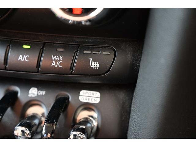 ＭＩＮＩ クーパーＳ　６０周年記念限定車　純正本革シート　Ｄアシスト　純正ナビ　Ｓキー　ＥＴＣ２．０　ＬＥＤヘッドランプ　シートヒーター　ＡＣＣ（57枚目）