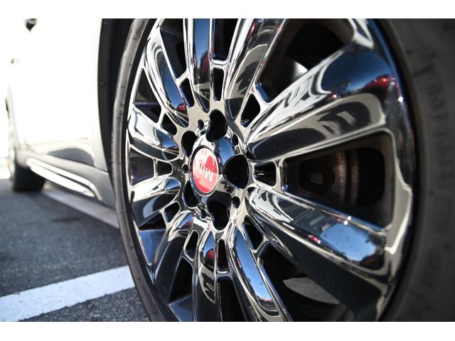 ＭＩＮＩ クーパーＤ　クロスオーバー・シャドー・エディション　限定車　純正１８ＡＷ　ＡｐｐｌｅＣａｒＰｌａｙ　前後ＰＤＣ　ワイヤレスチャージング　Ｄアシスト　バックカメラ　ＥＴＣ２．０　ＬＥＤヘッドライト　レザレットシート　シートヒーター　オートライト　ＡＣＣ（17枚目）
