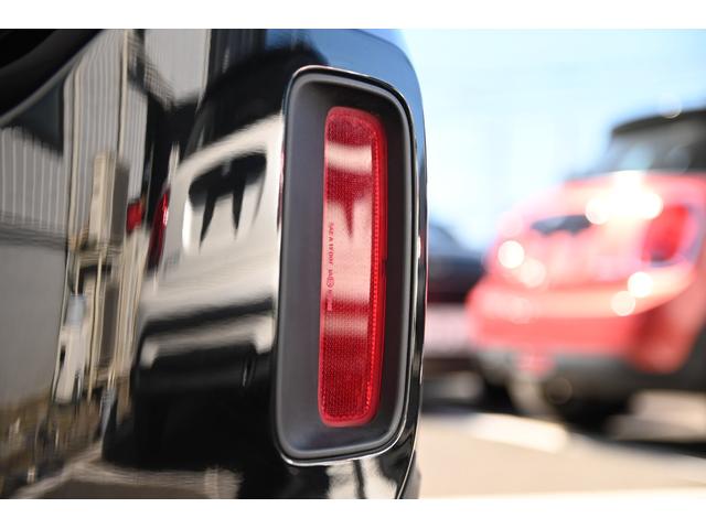ＭＩＮＩ クーパーＤ　クロスオーバー・シャドー・エディション　限定車　純正１８ＡＷ　ＡｐｐｌｅＣａｒＰｌａｙ　前後ＰＤＣ　ワイヤレスチャージング　Ｄアシスト　バックカメラ　ＥＴＣ２．０　ＬＥＤヘッドライト　レザレットシート　シートヒーター　オートライト　ＡＣＣ（28枚目）