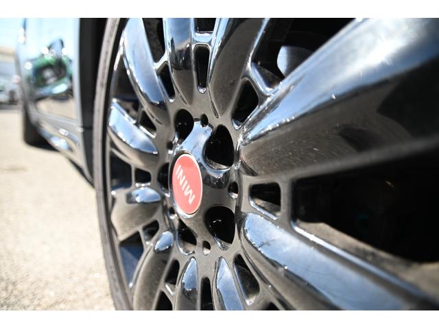 ＭＩＮＩ クーパーＤ　クロスオーバー・シャドー・エディション　限定車　純正１８ＡＷ　ＡｐｐｌｅＣａｒＰｌａｙ　前後ＰＤＣ　ワイヤレスチャージング　Ｄアシスト　バックカメラ　ＥＴＣ２．０　ＬＥＤヘッドライト　レザレットシート　シートヒーター　オートライト　ＡＣＣ（34枚目）