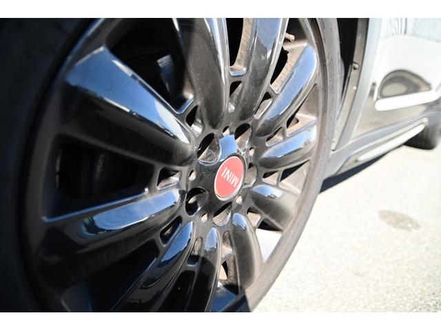 ＭＩＮＩ クーパーＤ　クロスオーバー・シャドー・エディション　限定車　純正１８ＡＷ　ＡｐｐｌｅＣａｒＰｌａｙ　前後ＰＤＣ　ワイヤレスチャージング　Ｄアシスト　バックカメラ　ＥＴＣ２．０　ＬＥＤヘッドライト　レザレットシート　シートヒーター　オートライト　ＡＣＣ（36枚目）