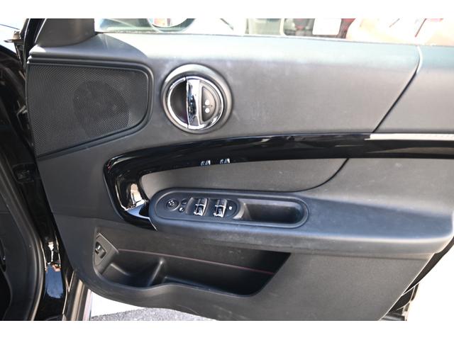 ＭＩＮＩ クーパーＤ　クロスオーバー・シャドー・エディション　限定車　純正１８ＡＷ　ＡｐｐｌｅＣａｒＰｌａｙ　前後ＰＤＣ　ワイヤレスチャージング　Ｄアシスト　バックカメラ　ＥＴＣ２．０　ＬＥＤヘッドライト　レザレットシート　シートヒーター　オートライト　ＡＣＣ（45枚目）