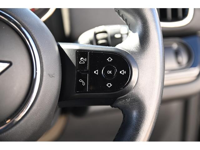 ＭＩＮＩ クーパーＤ　クロスオーバー・シャドー・エディション　限定車　純正１８ＡＷ　ＡｐｐｌｅＣａｒＰｌａｙ　前後ＰＤＣ　ワイヤレスチャージング　Ｄアシスト　バックカメラ　ＥＴＣ２．０　ＬＥＤヘッドライト　レザレットシート　シートヒーター　オートライト　ＡＣＣ（50枚目）