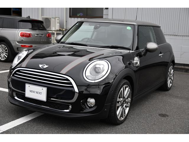 ＭＩＮＩ クーパー　セブン　限定車セブン　純正ＨＤＤナビ　純正１７インチＡＷ　Ｄアシスト　バックカメラ　ＰＤＣ　ＬＥＤヘッドライト　ハーフレザーシート　ドライビングモード　ワンオーナー　ヘッドアップディスプレイ（11枚目）