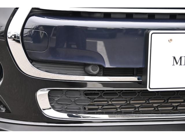 ＭＩＮＩ クーパー　セブン　限定車セブン　純正ＨＤＤナビ　純正１７インチＡＷ　Ｄアシスト　バックカメラ　ＰＤＣ　ＬＥＤヘッドライト　ハーフレザーシート　ドライビングモード　ワンオーナー　ヘッドアップディスプレイ（15枚目）