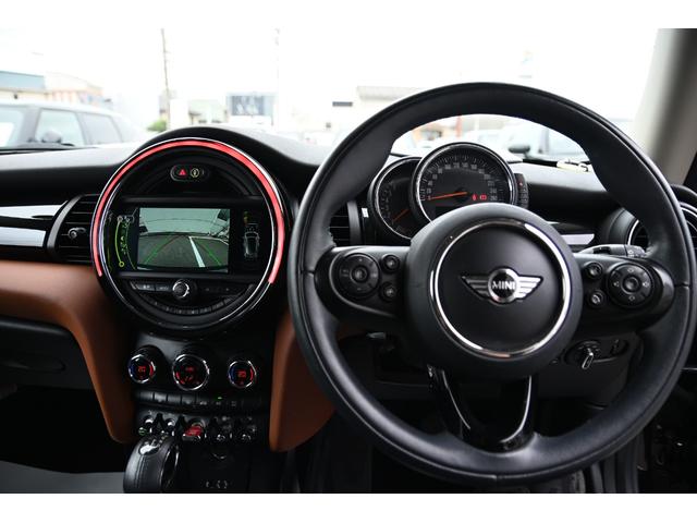 ＭＩＮＩ クーパー　セブン　限定車セブン　純正ＨＤＤナビ　純正１７インチＡＷ　Ｄアシスト　バックカメラ　ＰＤＣ　ＬＥＤヘッドライト　ハーフレザーシート　ドライビングモード　ワンオーナー　ヘッドアップディスプレイ（48枚目）