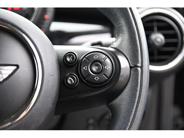ＭＩＮＩ クーパー　セブン　限定車セブン　純正ＨＤＤナビ　純正１７インチＡＷ　Ｄアシスト　バックカメラ　ＰＤＣ　ＬＥＤヘッドライト　ハーフレザーシート　ドライビングモード　ワンオーナー　ヘッドアップディスプレイ（50枚目）