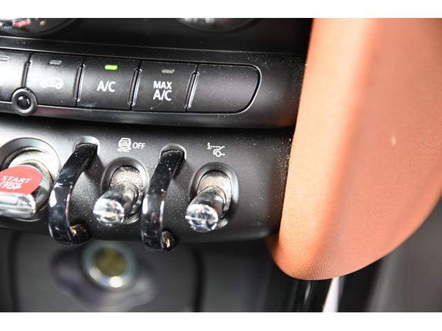 ＭＩＮＩ クーパー　セブン　限定車セブン　純正ＨＤＤナビ　純正１７インチＡＷ　Ｄアシスト　バックカメラ　ＰＤＣ　ＬＥＤヘッドライト　ハーフレザーシート　ドライビングモード　ワンオーナー　ヘッドアップディスプレイ（60枚目）