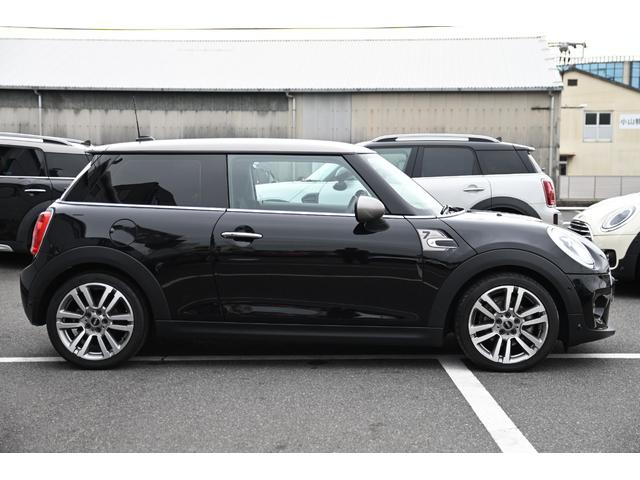 ＭＩＮＩ クーパー　セブン　限定車セブン　純正ＨＤＤナビ　純正１７インチＡＷ　Ｄアシスト　バックカメラ　ＰＤＣ　ＬＥＤヘッドライト　ハーフレザーシート　ドライビングモード　ワンオーナー　ヘッドアップディスプレイ（78枚目）