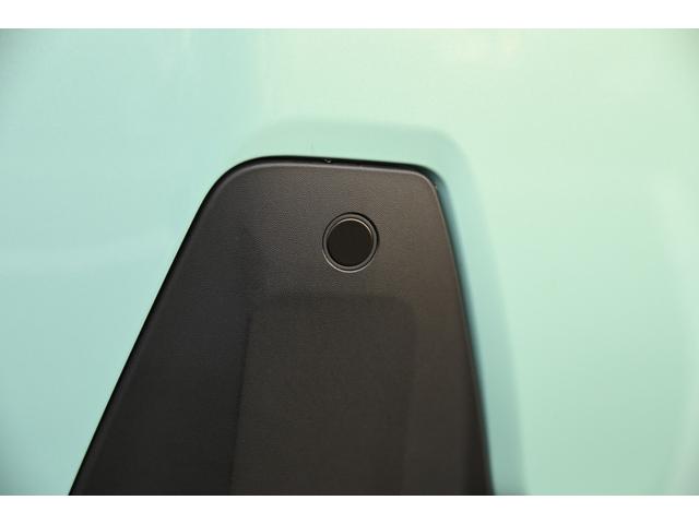 ＭＩＮＩ エースマンＳＥ　フェイバリット・トリム　元デモカー　純正ナビ　純正１８ＡＷ　ＰＤＣ　パノラマビュー　スポーツステアリング　　Ｓヒーター　ステアリングヒーター　リバースアシスト　ワイヤレスチャージング　ＡＣＣ　ＨＵＤ　ＡｐｐｌｅＣａｒＰｌａｙ（17枚目）