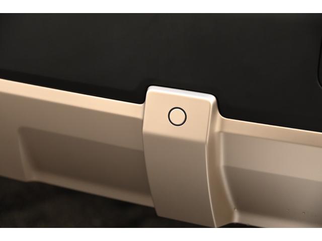 ＭＩＮＩ エースマンＳＥ　フェイバリット・トリム　元デモカー　純正ナビ　純正１８ＡＷ　ＰＤＣ　パノラマビュー　スポーツステアリング　　Ｓヒーター　ステアリングヒーター　リバースアシスト　ワイヤレスチャージング　ＡＣＣ　ＨＵＤ　ＡｐｐｌｅＣａｒＰｌａｙ（28枚目）