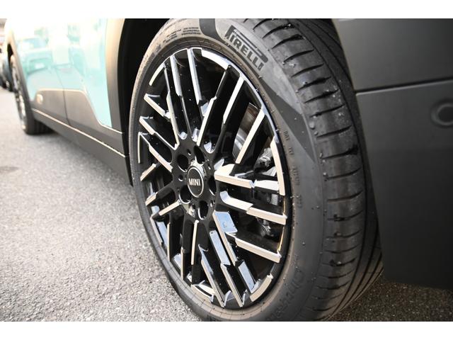 ＭＩＮＩ エースマンＳＥ　フェイバリット・トリム　元デモカー　純正ナビ　純正１８ＡＷ　ＰＤＣ　パノラマビュー　スポーツステアリング　　Ｓヒーター　ステアリングヒーター　リバースアシスト　ワイヤレスチャージング　ＡＣＣ　ＨＵＤ　ＡｐｐｌｅＣａｒＰｌａｙ（35枚目）
