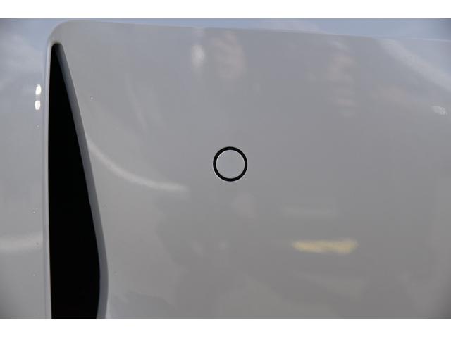 ＭＩＮＩ クーパー　ファーストパッケージ　クラシック・トリム　純正１６ＡＷ　前後ＰＤＣ　ワイヤレスチャージング　バックカメラ　ＰＤＣ　コンフォートアクセス　アームレスト　ＥＴＣ２．０　ＬＥＤヘッドライト　ドライビングモード　オートライト　レインセンサー（13枚目）